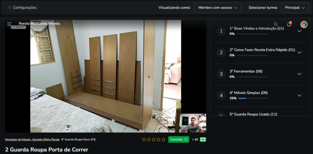 Uma aula do curso de montador de móveis mostrando a montagem de um guarda roupa